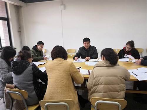 http://news.qut.edu.cn/__local/C/D7/11/0E4879BF47FA0E48DD7F1F612E2_585B3AF3_8BBB.jpg